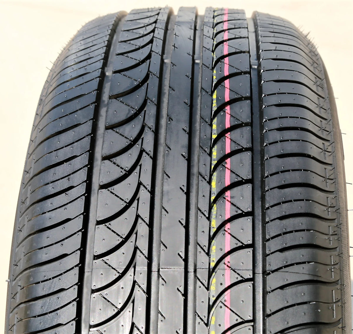 Set of 4 225/60R17 99H A/S Performance Tires J854687