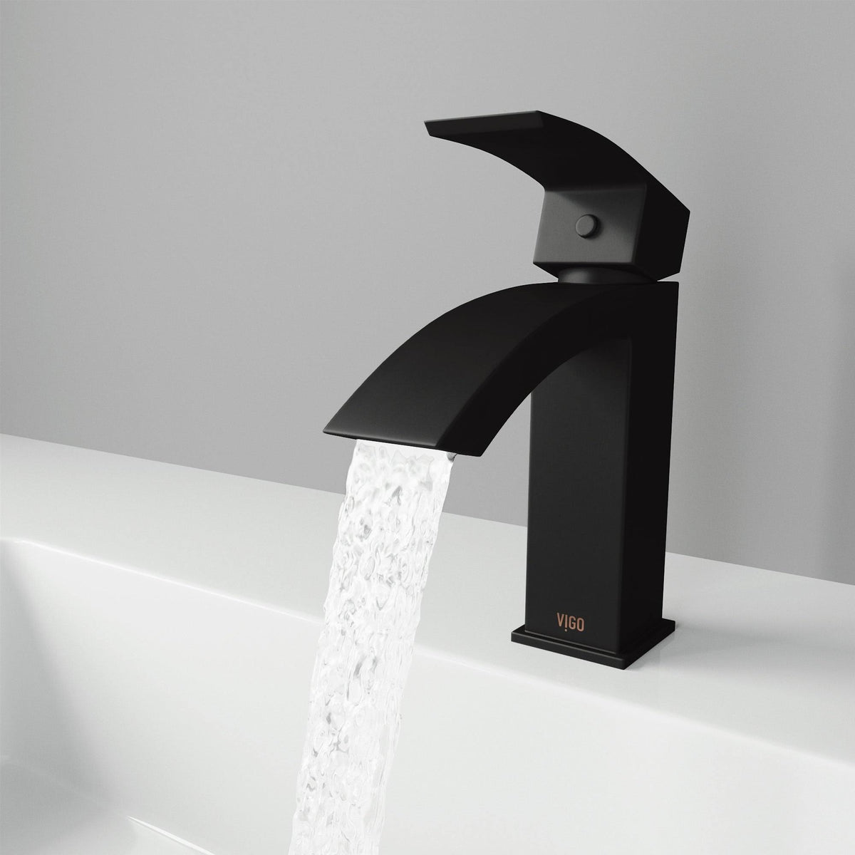 Graphite Black Single Hole Bathroom Faucet C80670
