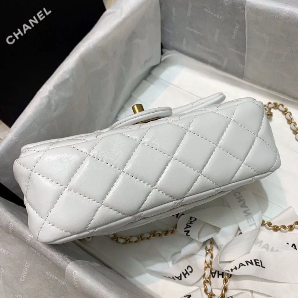 White Flap Bag N22105