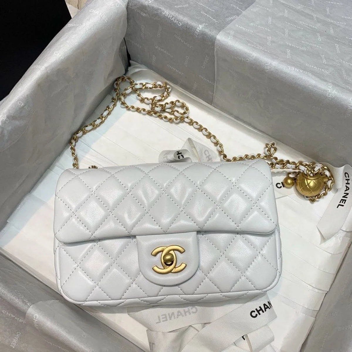 White Flap Bag N22105