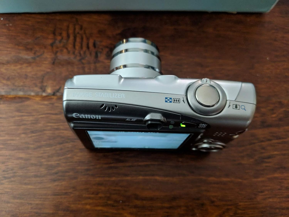 8.0 MP Digital Camera with 4x Optical Zoom C126101