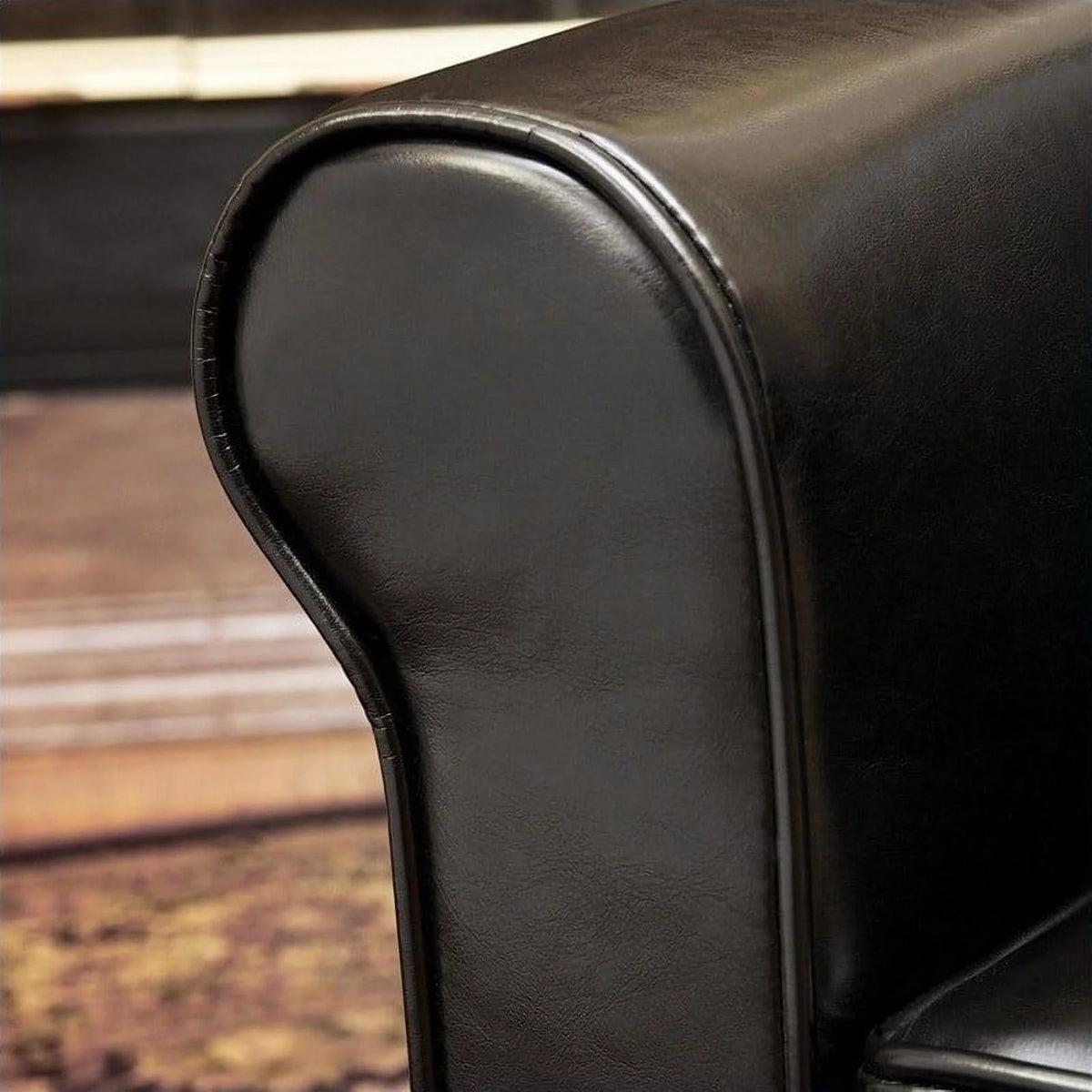 Black Leather Club Chair I846140