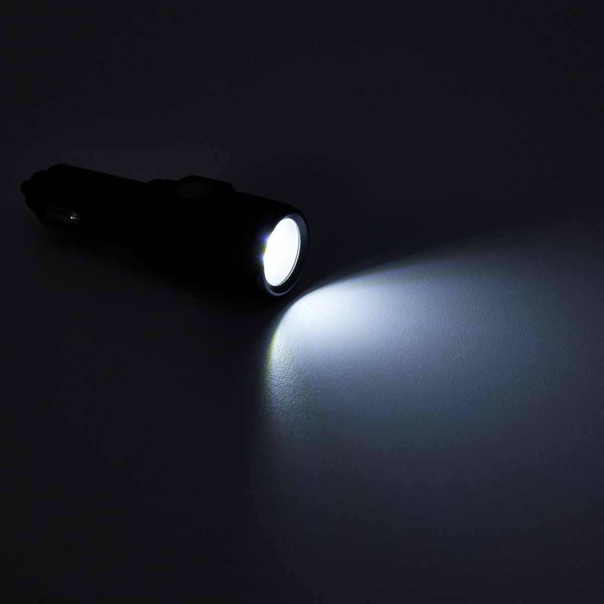80 Lumen Rechargeable 12V Compact Mini LED Flashlight V545558